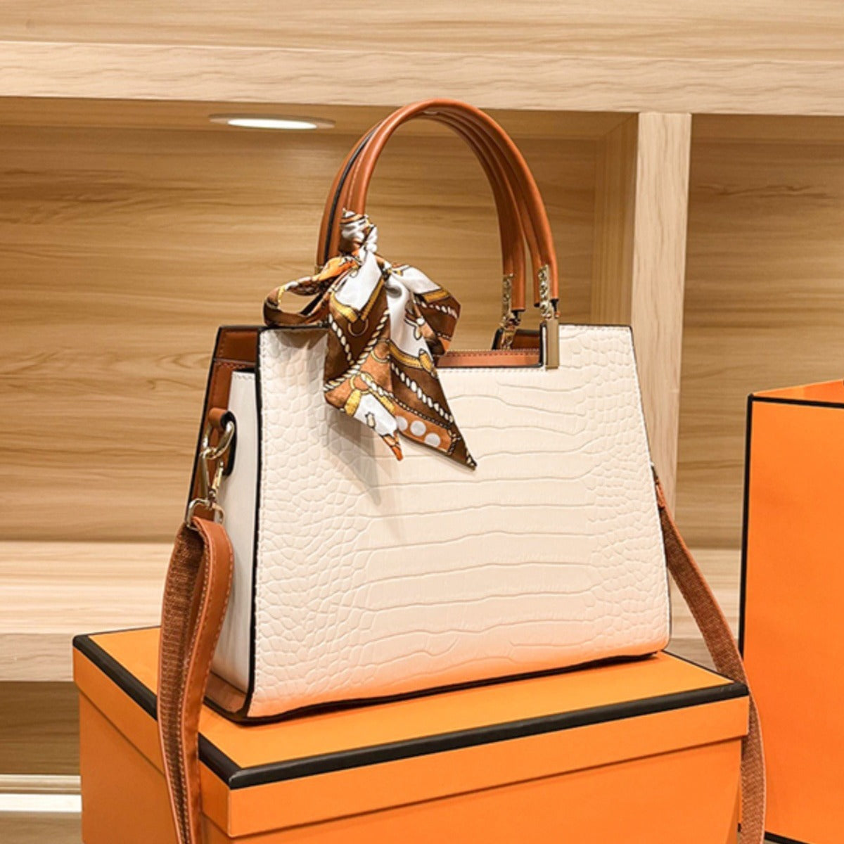 18748196-15ab-4614-944c-b8c823794873-Max