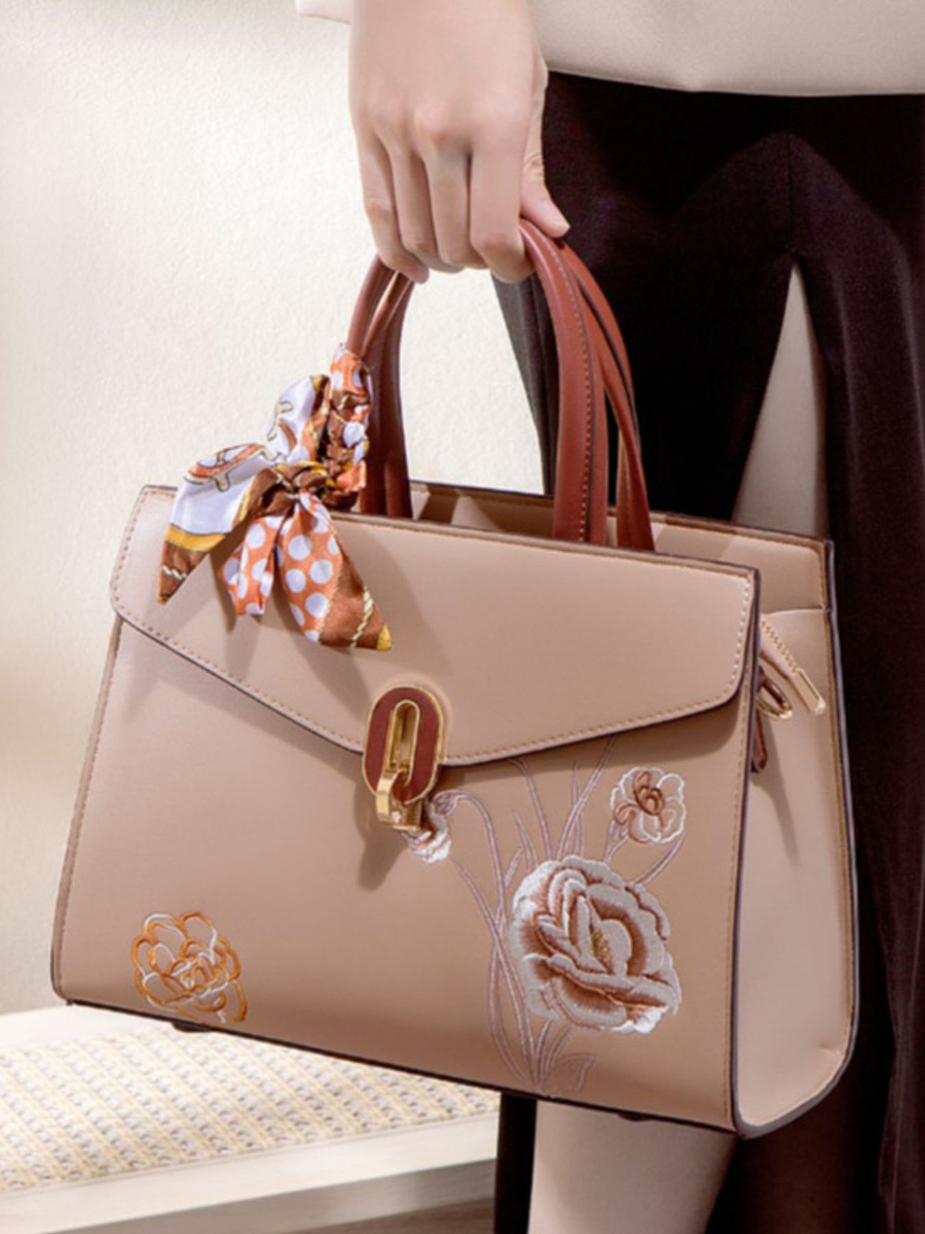 c86b8d59-53a9-4887-b60a-9769ff5fb1f1-Max